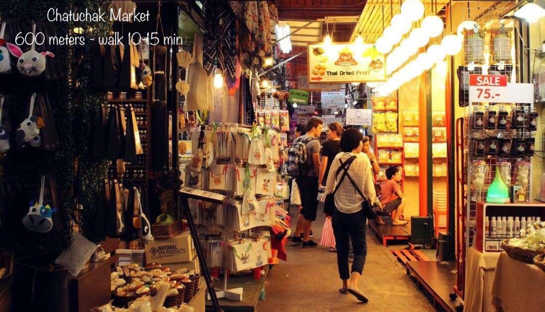 Yoo Yen Pen Sook Hostel Bangkok Ngoại thất bức ảnh